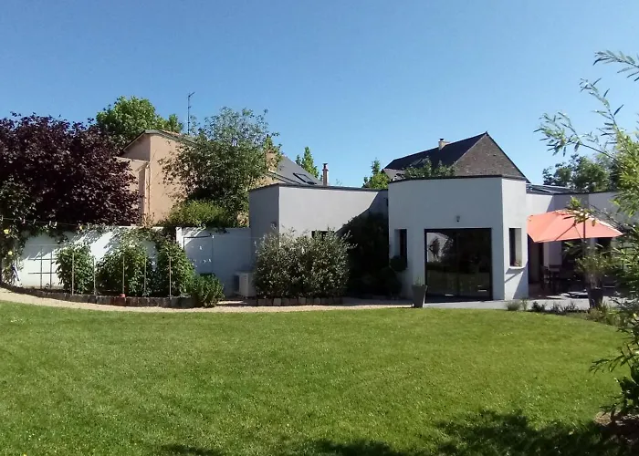 Très Belle Maison Avec Extérieur Villa *